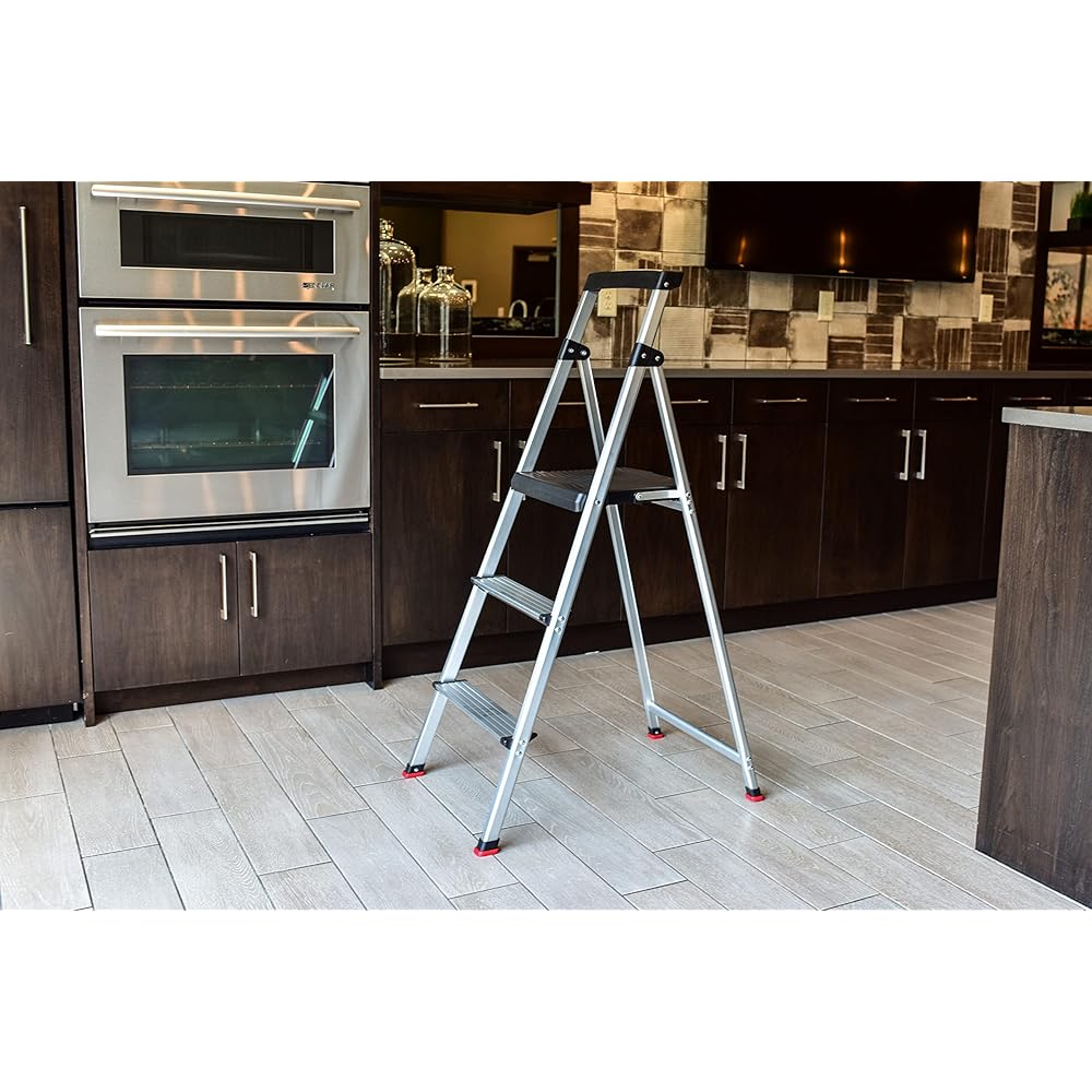 Rubbermaid 3-Step Ladder, Aluminum Lightweight Folding Step Stool with Project Top, Silver, Tested to US Safety Standards, No Assembly Required