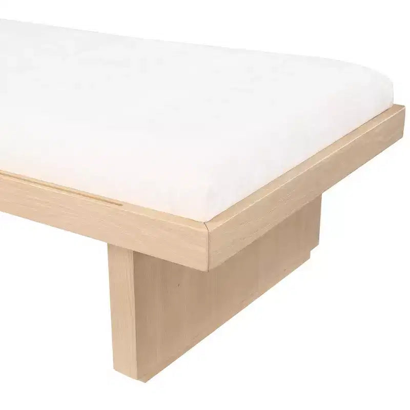 Meridian Furniture,Arlington Chenille Fabric Bench