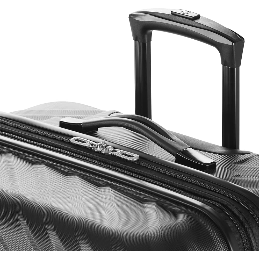 | SwissGear Lightweight Expandable Spinner, Black Wave, 3-Piece Set | Luggage Sets